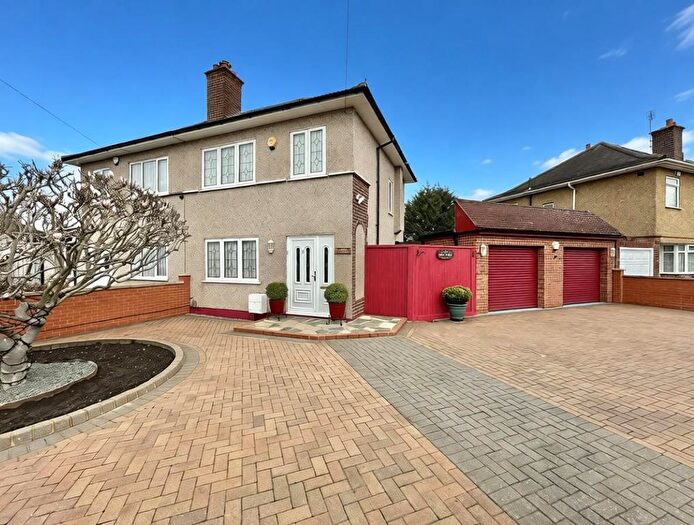 3 Bedroom Property For Sale In Adelphi Crescent, Hayes, UB4