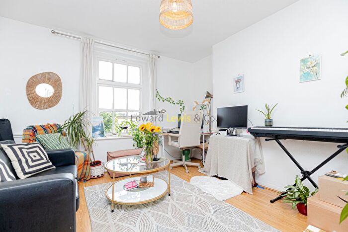 1 Bedroom Flat To Rent In Corfield Street, London, E2