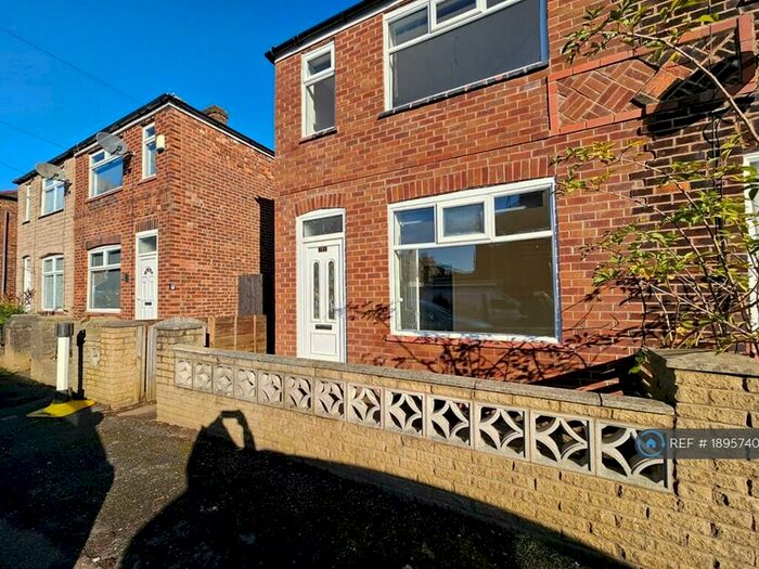 2 Bedroom Semi-Detached House To Rent In West Street, Failsworth, Manchester, M35