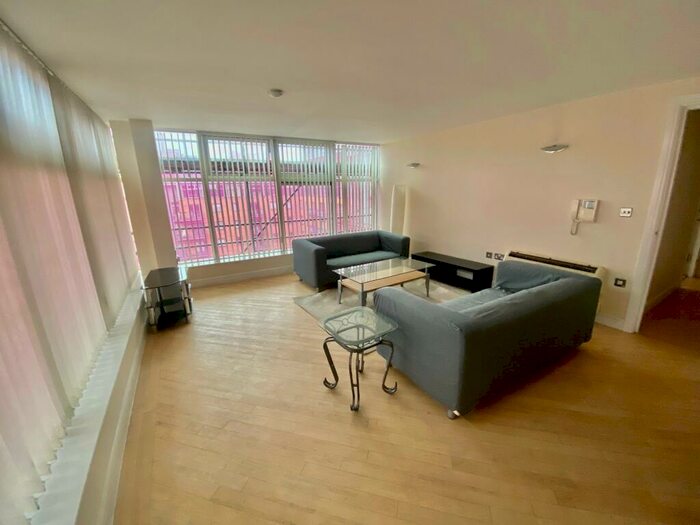 2 Bedroom Flat To Rent In Whitworth Street West, Manchester, M1
