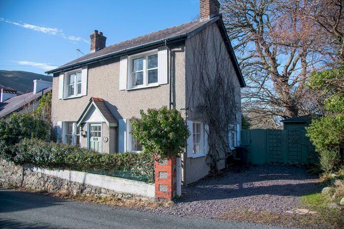 2 Bedroom Cottage For Sale In Sychnant Pass Road, Penmaenmawr, LL34