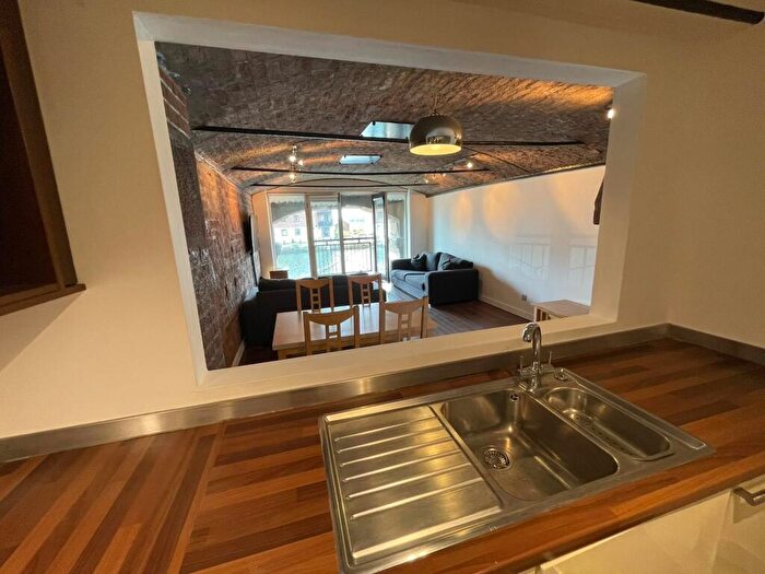 2 Bedroom Apartment To Rent In Waterloo Warehouse, L3