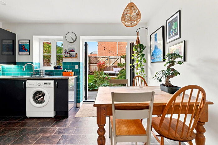 2 Bedroom Terraced House For Sale In Daybrook Street, Nottingham, Nottinghamshire, NG5