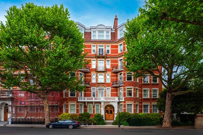 4 Bedroom Flat For Sale In Marloes Road, W8