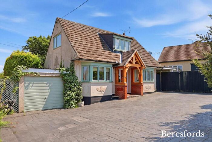 2 Bedroom Detached House For Sale In Skitts Hill, Braintree, CM7