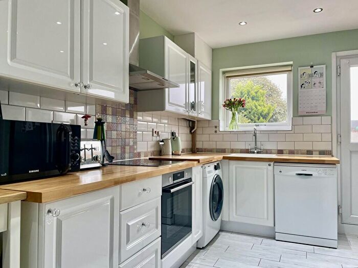 3 Bedroom Terraced House For Sale In The Rowlands, Biggleswade, SG18