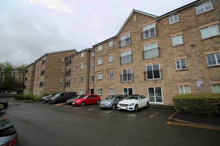 2 Bedroom Flat To Rent In Bramble Court, Millbrook, Stalybridge, SK15