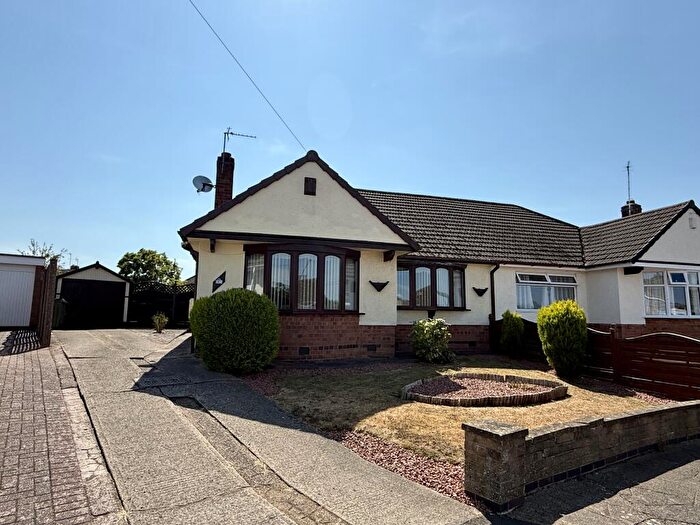 2 Bedroom Semi-Detached Bungalow For Sale In Kilburn Avenue, Oadby, Leicestershire, LE2