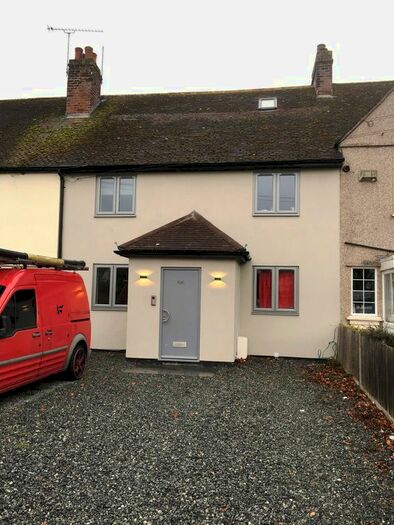 1 Bedroom Flat To Rent In Greenway, Bromley, BR2