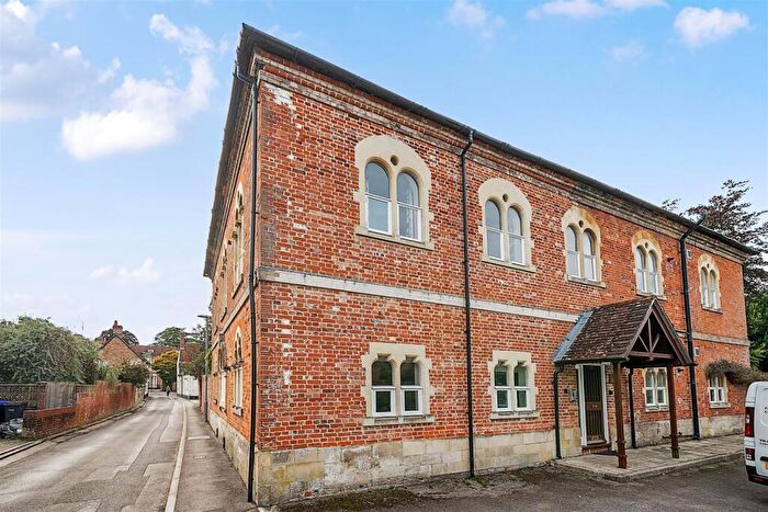 2 Bedroom Apartment To Rent In Crow Lane, Wilton, SP2