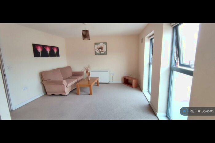 2 Bedroom Flat To Rent In Cardigan House, Sheffield, S3