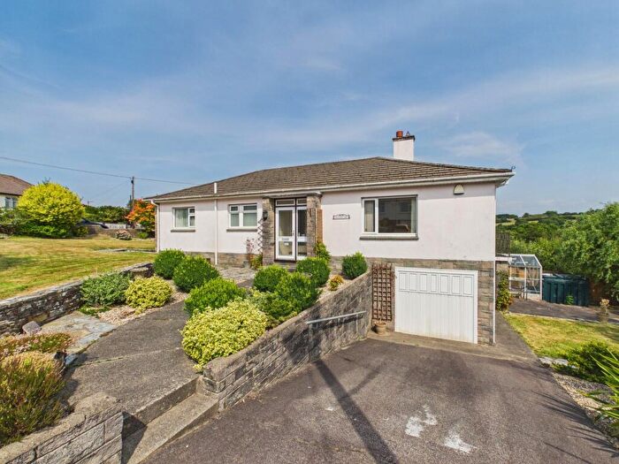3 Bedroom Semi-Detached Bungalow For Sale In Kingswood Meadow, Holsworthy, EX22
