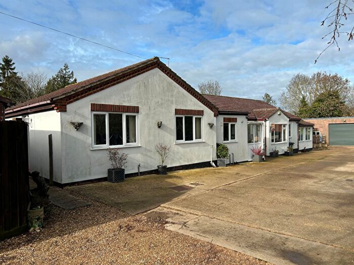 5 Bedroom Detached Bungalow For Sale In Fen Street, Stilton, Peterborough, PE7