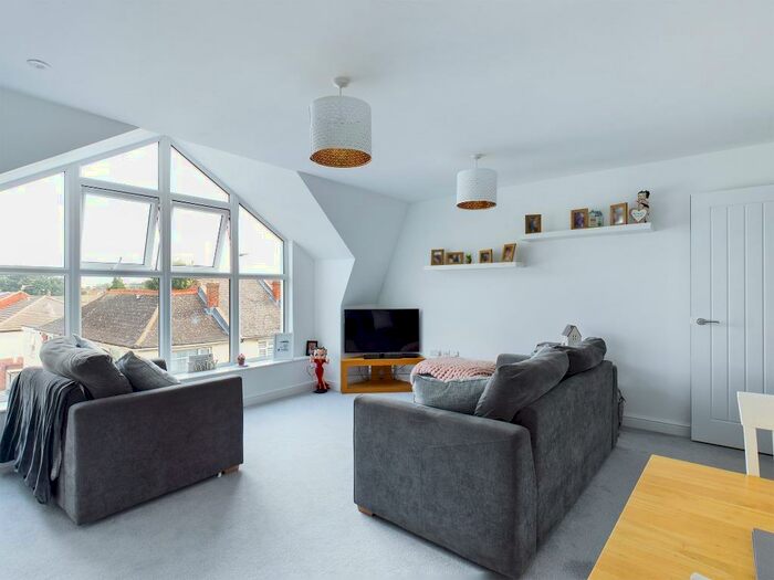 1 Bedroom Flat To Rent In Hanway Road, Portsmouth, PO2