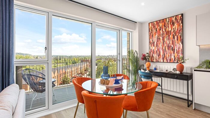 1 Bedroom Flat For Sale In Pegler Square, Kidbrooke Village, Greenwich, London, SE3
