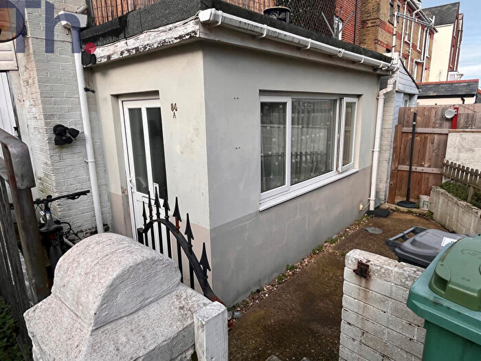 1 Bedroom Maisonette For Sale In Cowes, Isle Of Wight, PO31