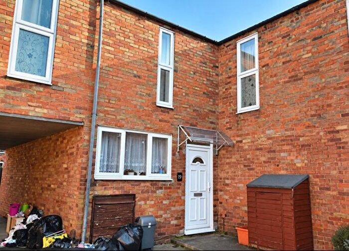 3 Bedroom Terraced House For Sale In Arabis Place, Basildon, SS15