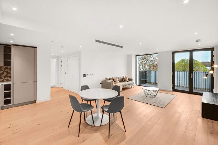 2 Bedroom Apartment For Sale In Clarendon Court, EC1Y