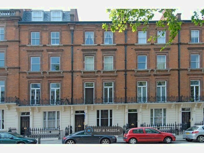 2 Bedroom Flat To Rent In Colosseum Terrace, Marylebone, NW1
