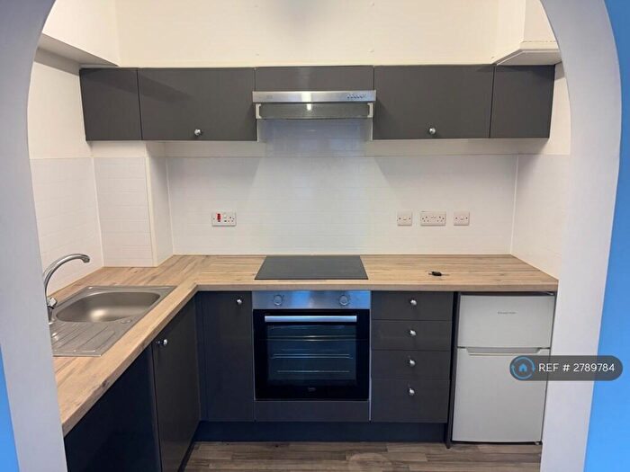 1 Bedroom Flat To Rent In Tor Close, Waterlooville, PO7