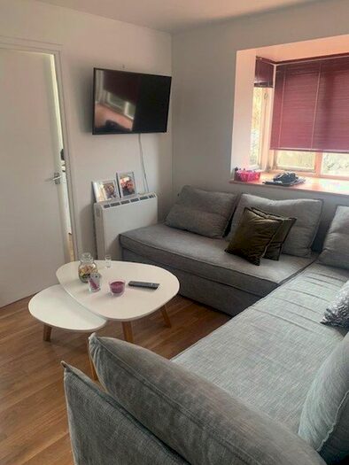 1 Bedroom Flat To Rent In Leigh Hunt Drive, London, N14