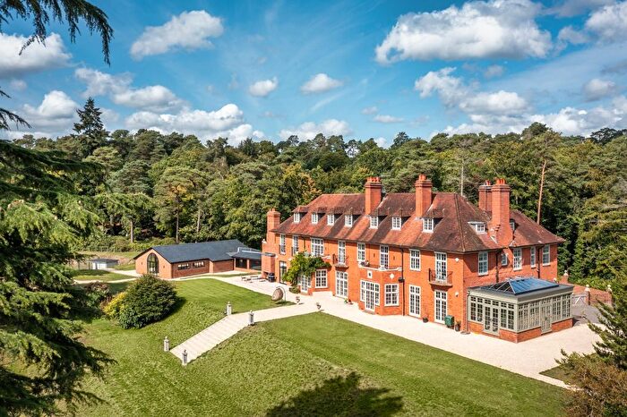 6 Bedroom Detached House For Sale In Frensham Vale, Lower Bourne, Farnham, Surrey, GU10
