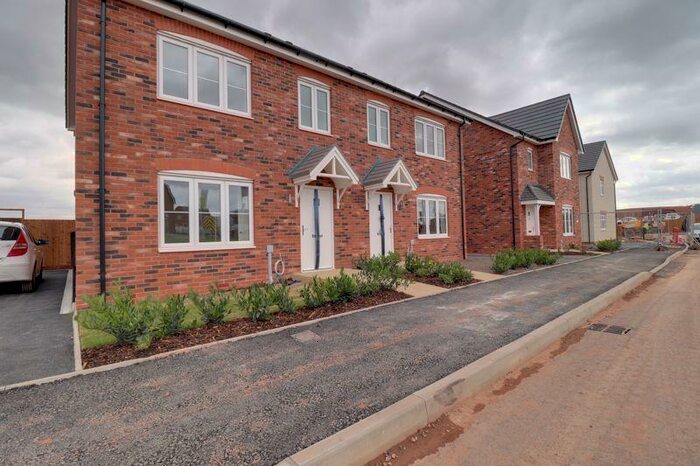 3 Bedroom Semi-Detached House To Rent In Snowdrop, Stafford, ST16