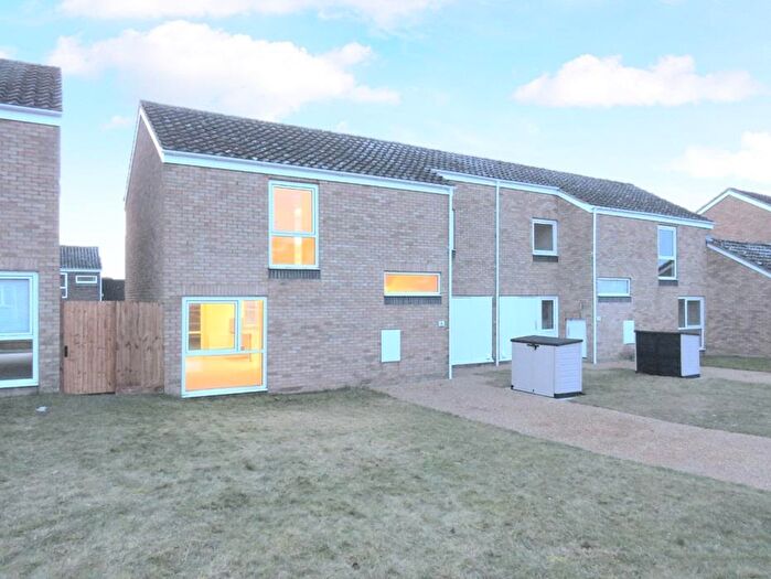 3 Bedroom End Of Terrace House To Rent In Walnut Close, Raf Lakenheath, Brandon, IP27