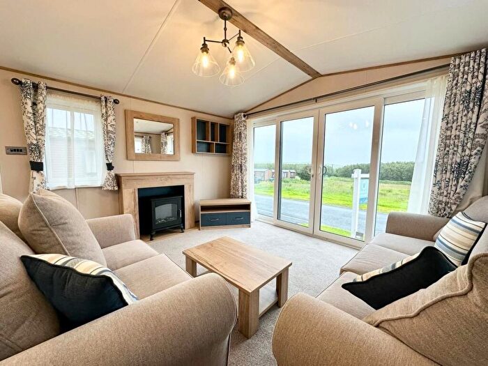 2 Bedroom Caravan For Sale In Ilfracombe, Devon, EX34