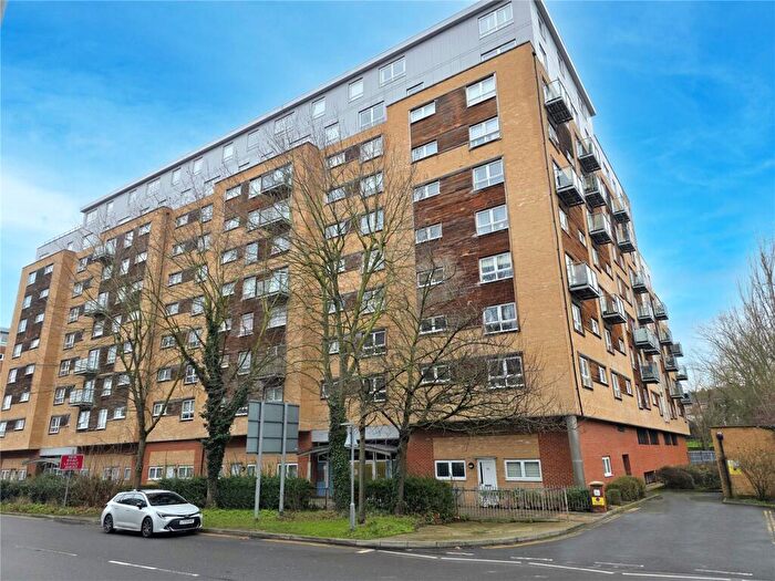 2 Bedroom Apartment To Rent In Cherrydown East, Basildon, Essex, SS16