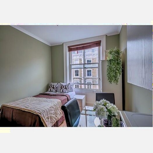 Studio To Rent In Hogarth Road, London, SW5
