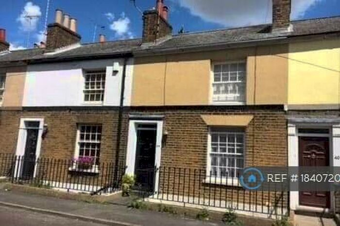 3 Bedroom Terraced House To Rent In East Terrace, Gravesend, DA12