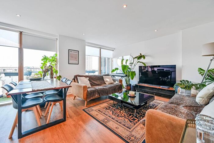 2 Bedroom Flat To Rent In Provost Street, , Hoxton, London, N1