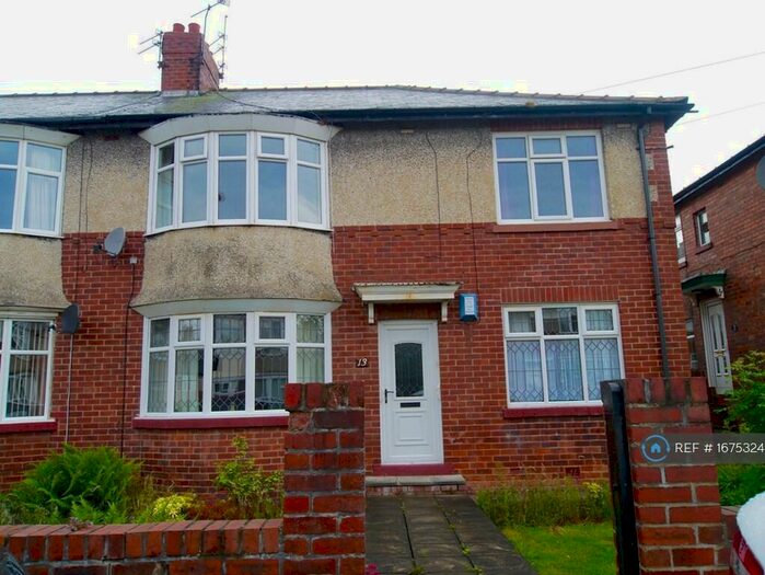 2 Bedroom Flat To Rent In High Heaton, Newcastle Upon Tyne, NE7