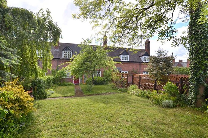 2 Bedroom Terraced House For Sale In Long Row, Kingston-On-Soar, NG11