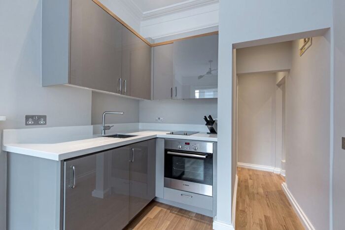 Studio To Rent In Gloucester Place, London, W1U