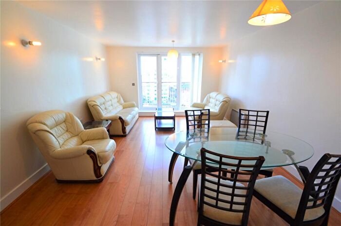 2 Bedroom Apartment To Rent In Park Lane, Croydon, CR0