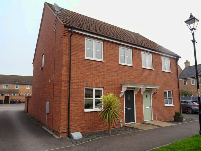3 Bedroom Semi-Detached House To Rent In Bluebell Walk, Witham St. Hughs, Lincoln, LN6