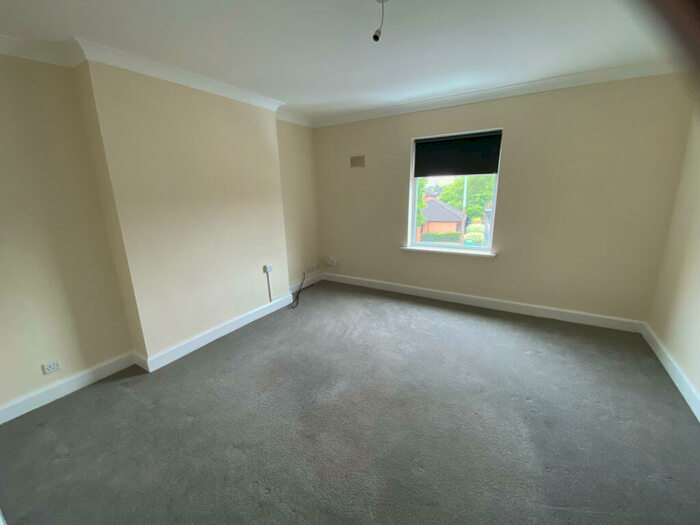 2 Bedroom Flat To Rent In - Nottingham Road, Ilkeston, Derbyshire, DE7
