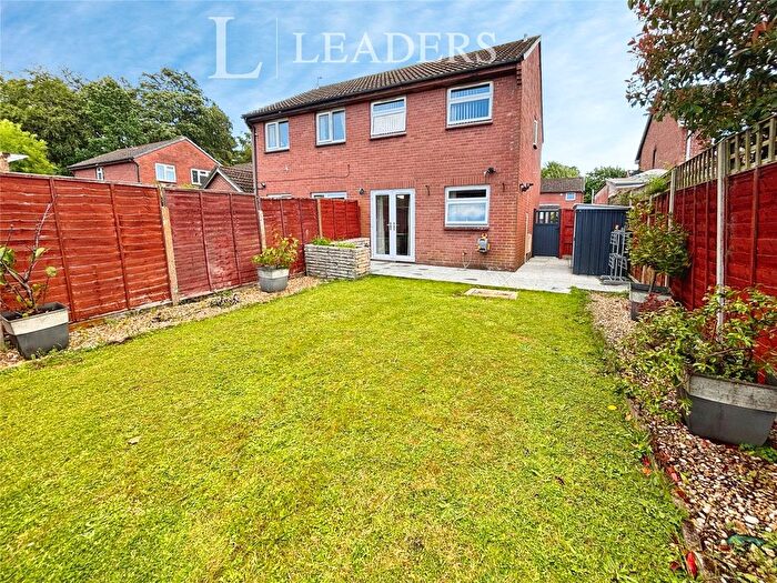 3 Bedroom Semi-Detached House For Sale In Sonnet Way, Waterlooville, Hampshire, PO7