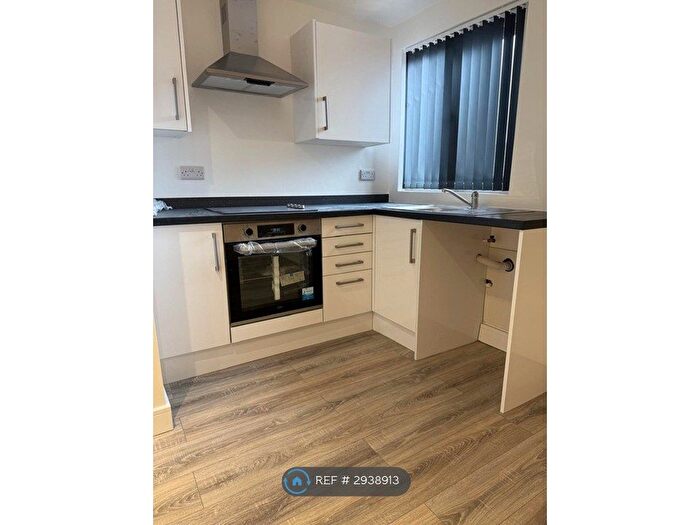 1 Bedroom Flat To Rent In Halliwell Road, Bolton, BL1