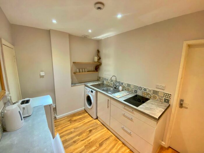 1 Bedroom Flat To Rent In The Annexe, Tattershall Drive, Nottingham, NG7