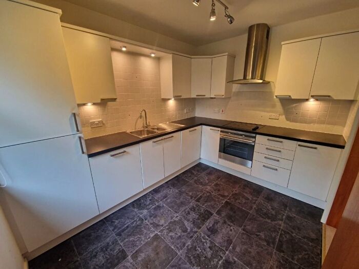 2 Bedroom Flat To Rent In Craigieburn Park, West End, Aberdeen, AB15