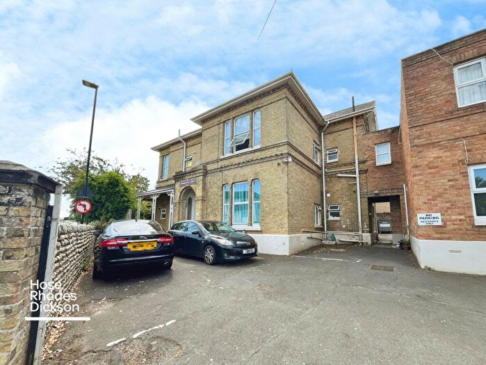 2 Bedroom Apartment For Sale In Broadway, Sandown, Isle Of Wight, PO36