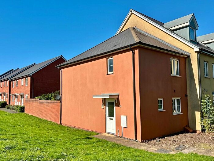 3 Bedroom Semi-Detached House To Rent In Hawkins Road, Exeter, EX1