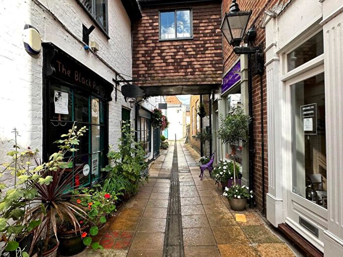 2 Bedroom Apartment For Sale In St Georges Passage, Deal, Kent, CT14
