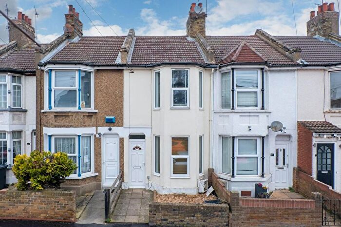 3 Bedroom Terraced House For Sale In Milton Road, Swanscombe, DA10
