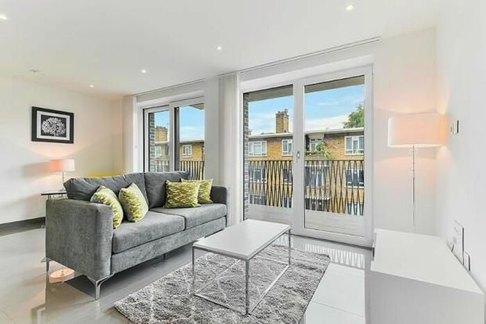 1 Bedroom Flat To Rent In Glade Path, London, SE1