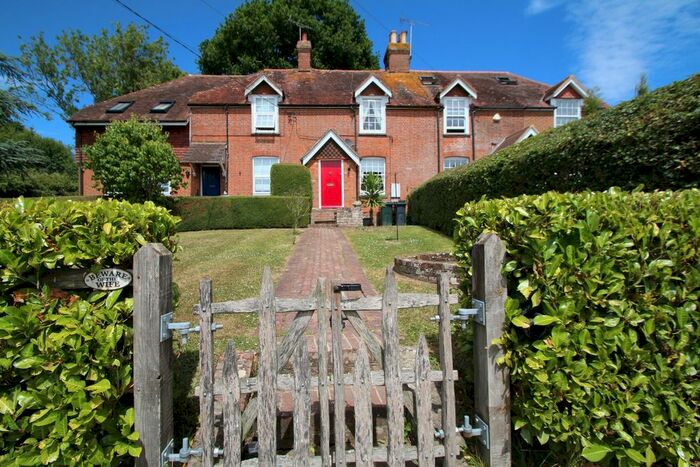 3 Bedroom Terraced House For Sale In Rye Road, Newenden, TN18