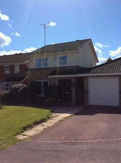 3 Bedroom Detached House To Rent In Hombrook Drive, Bracknell, RG42
